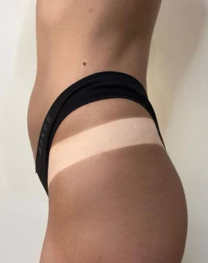 Mine-UltraDark-PropSprayMist-TanLine-_envied.beauty_grande